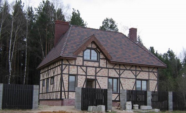 Half-timbered na dekorasyon ng bahay