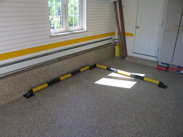 Plancher de garage en copeaux de marbre