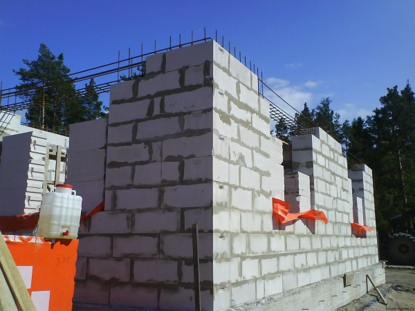 Comment enduire le béton cellulaire