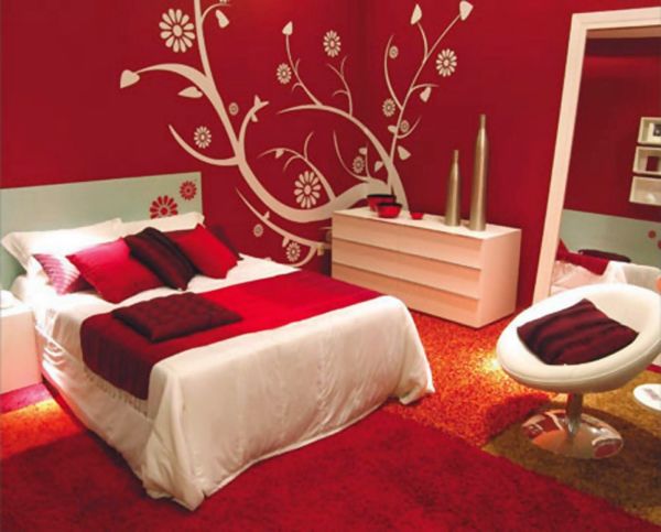 Chambre de mariage en rouge et blanc