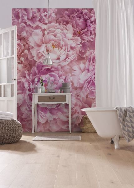 Pivoines dans la salle de bain