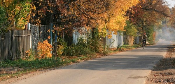 Papiers peints avec l'image de la vie rurale aux couleurs de l'automne