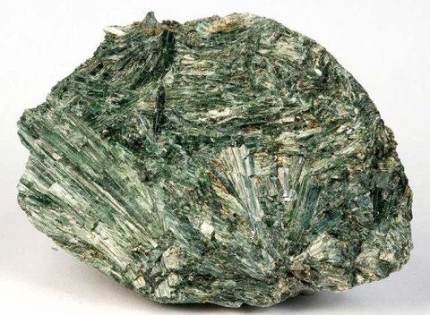 Actinolite (une sorte de jade)